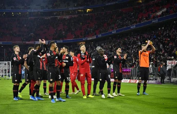  美因茨主场不敌拜仁遭遇赛季首败  